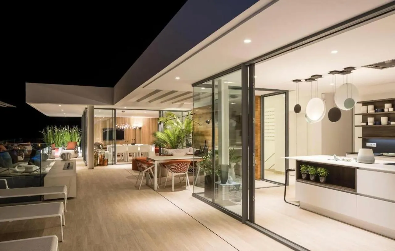 Luxury Villa Rebeka - Heated Pool And Jacuzzi Costa Adeje  Costa Adeje (Tenerife)