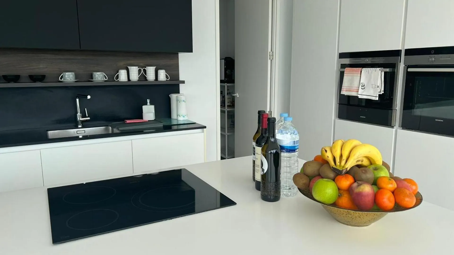 Luxury Villa Rebeka - Heated Pool And Jacuzzi Costa Adeje   Costa Adeje (Tenerife)